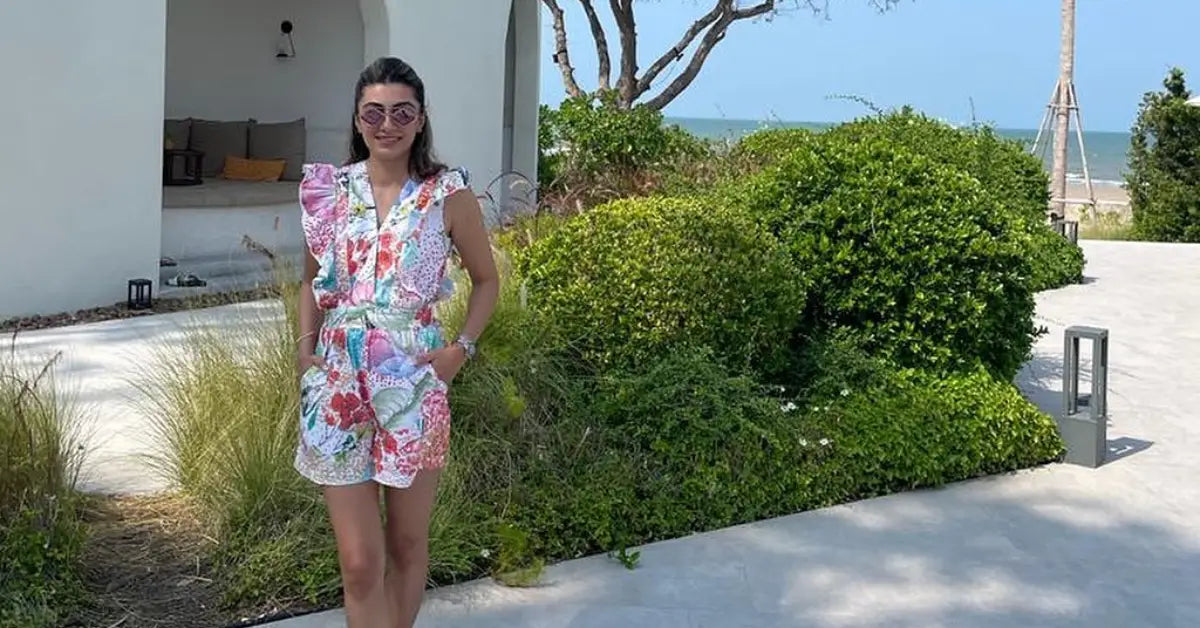 What Is Coastal Aesthetic Clothing? A Complete Style Guide for 2026