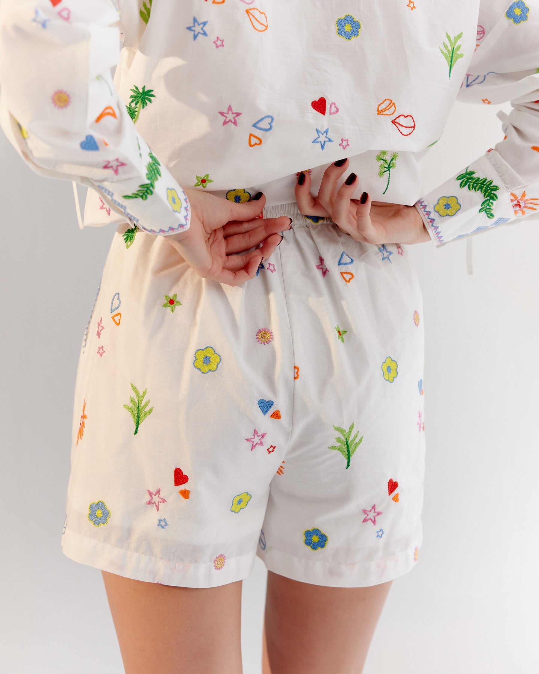 Thais Shirt & Mia Shorts - White