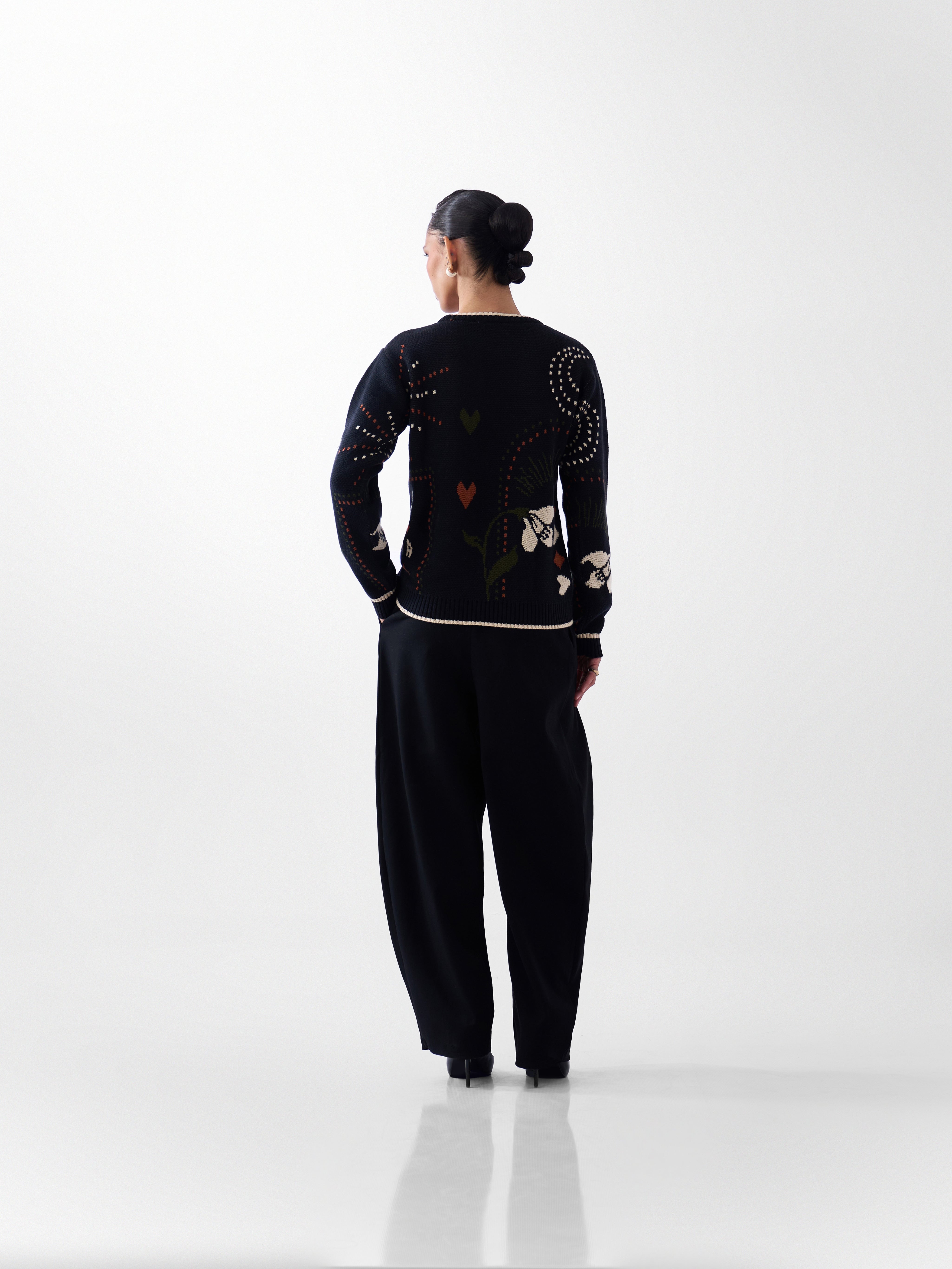 Zaira Pullover - Postcards & Petals