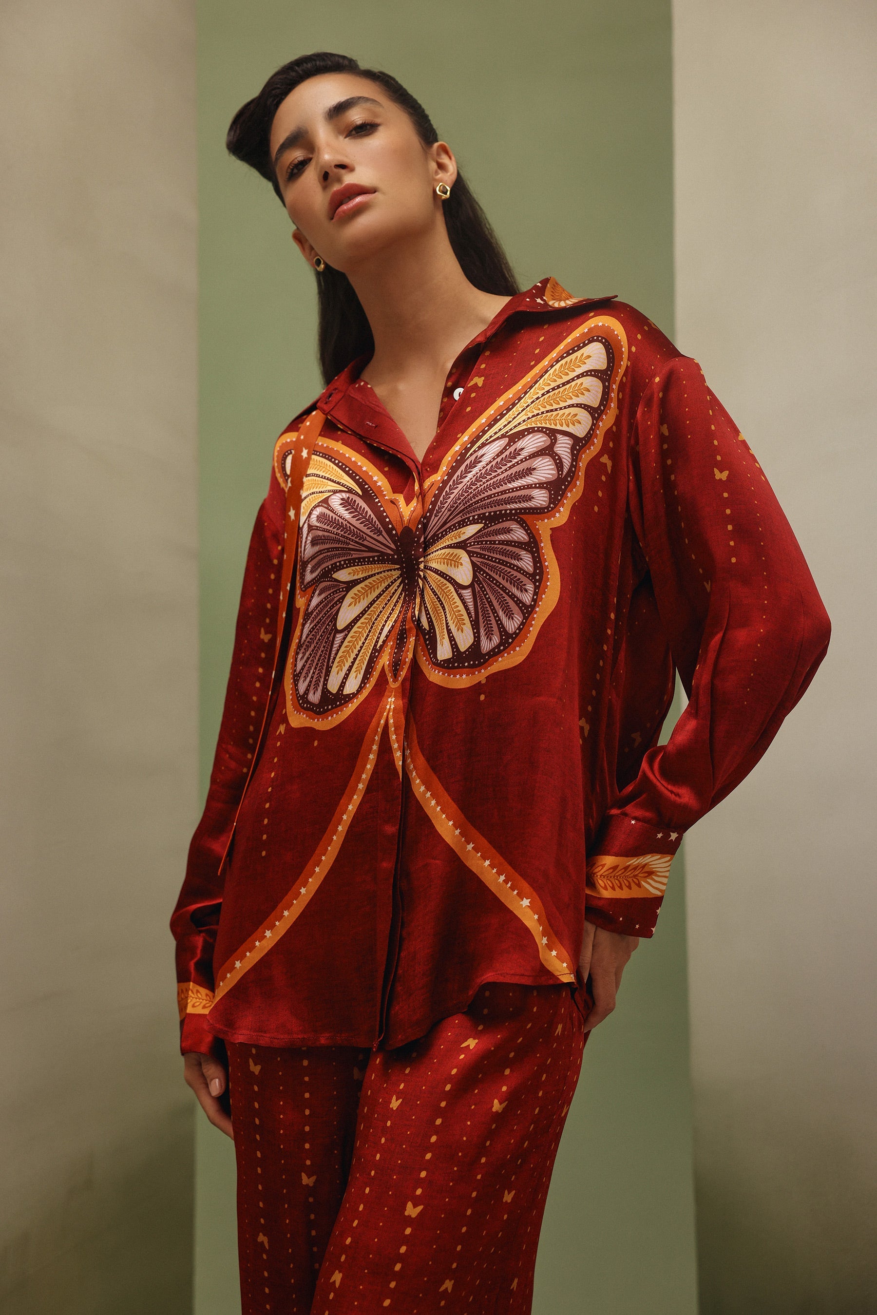 Iris Shirt & Thais Pants - Wings of Wonder