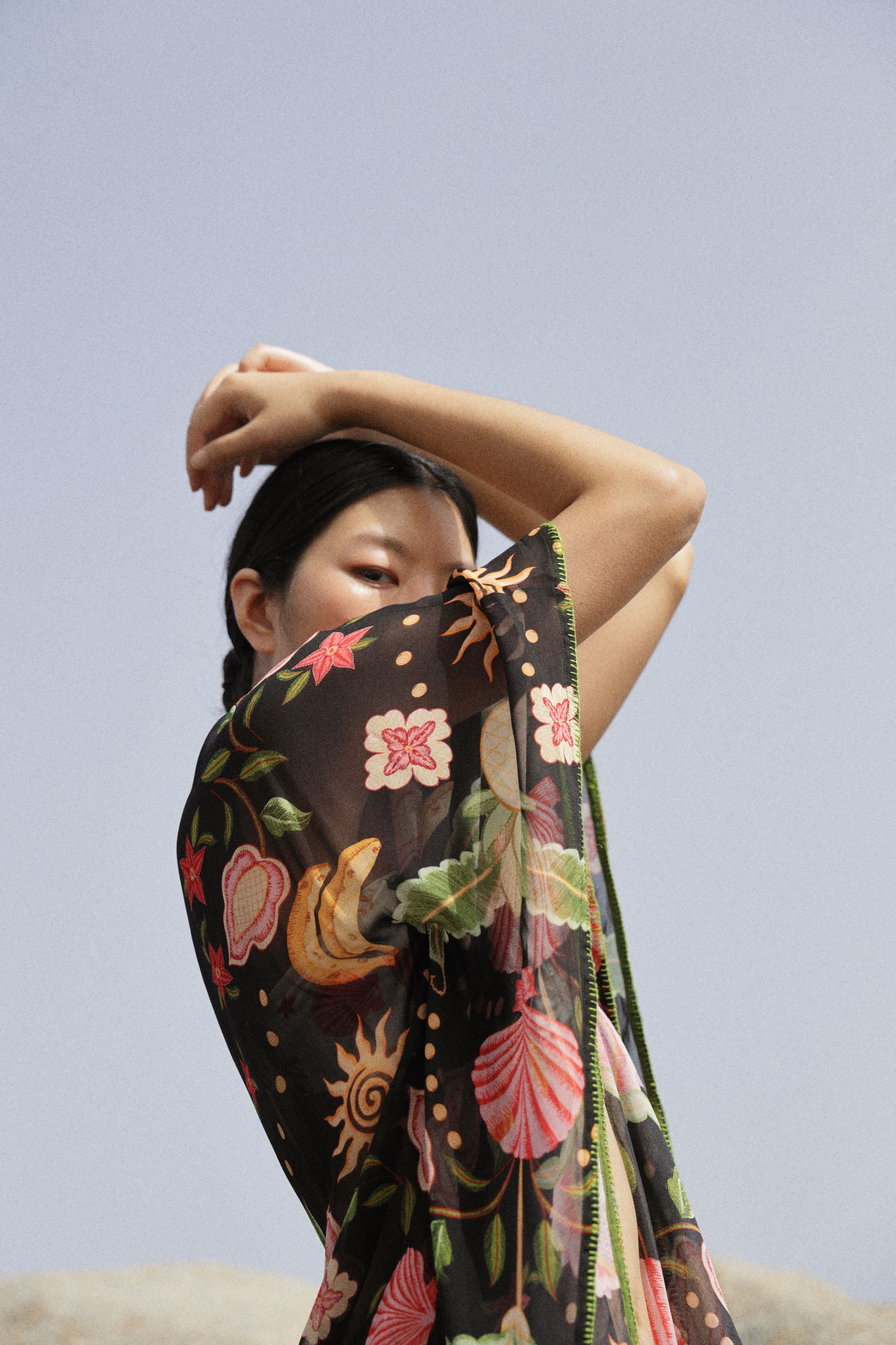 June Coverup (Long) - Seashell (Black)